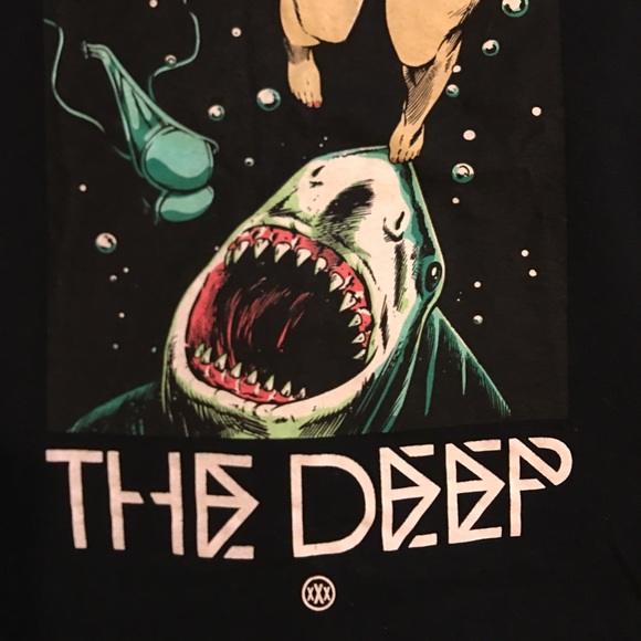 10 Deep Men’s Tee
